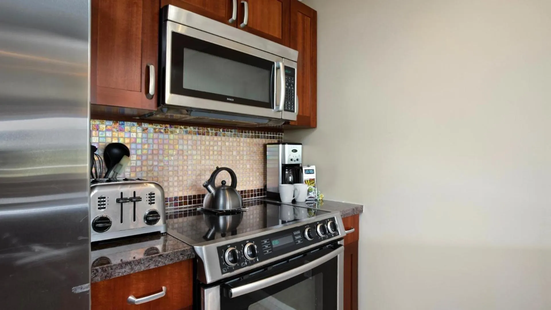 Kbm Resorts Free Car Honua Kai Hokulani Hkh-832 Gorgeous Mountain Views Kaanapali Apartment